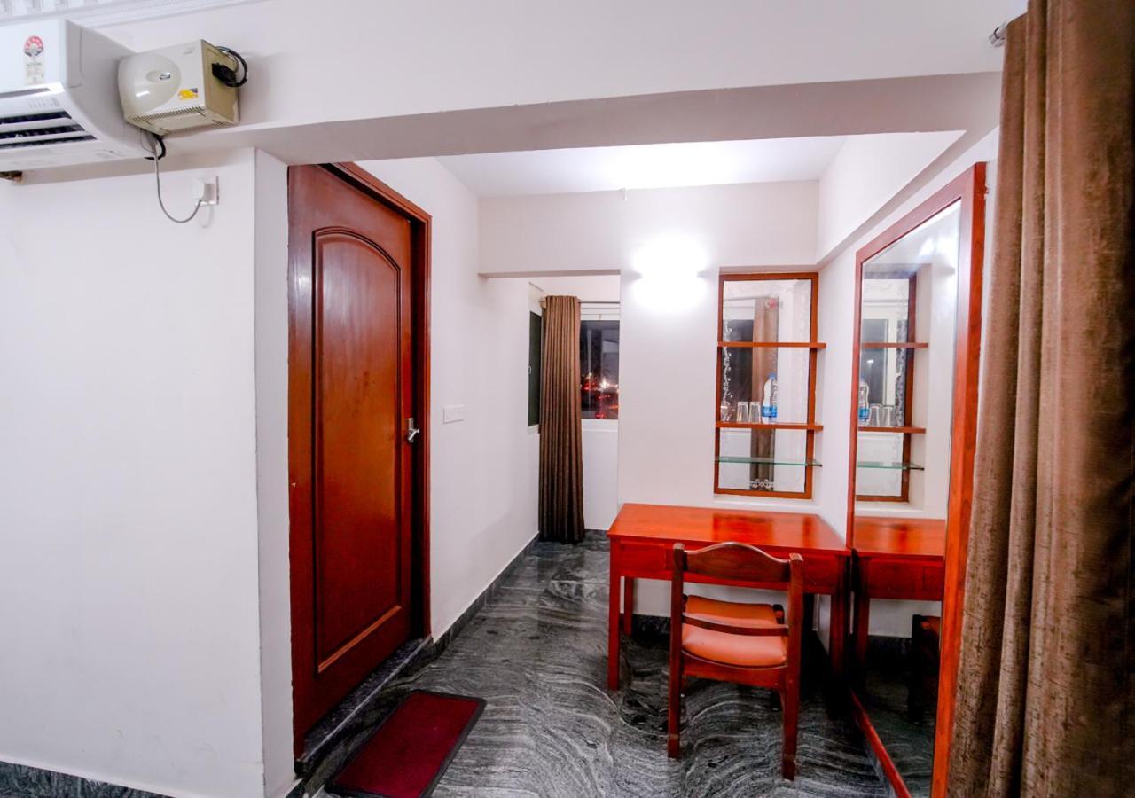 Luxe Vue - Premium Hotel Thiruvananthapuram ภายนอก รูปภาพ